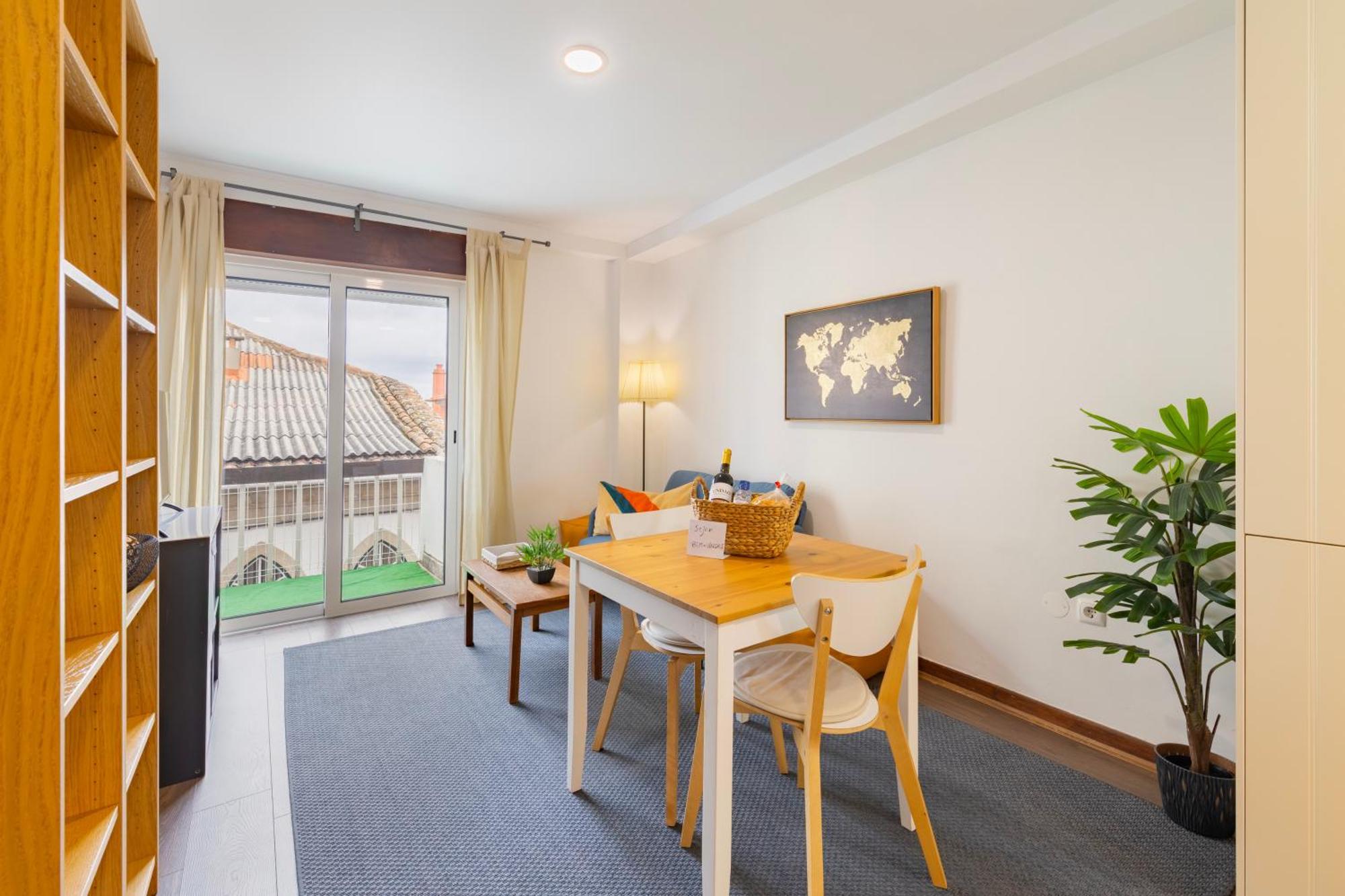 Cosy Remodeled Apartment In The City Center Fundão Buitenkant foto