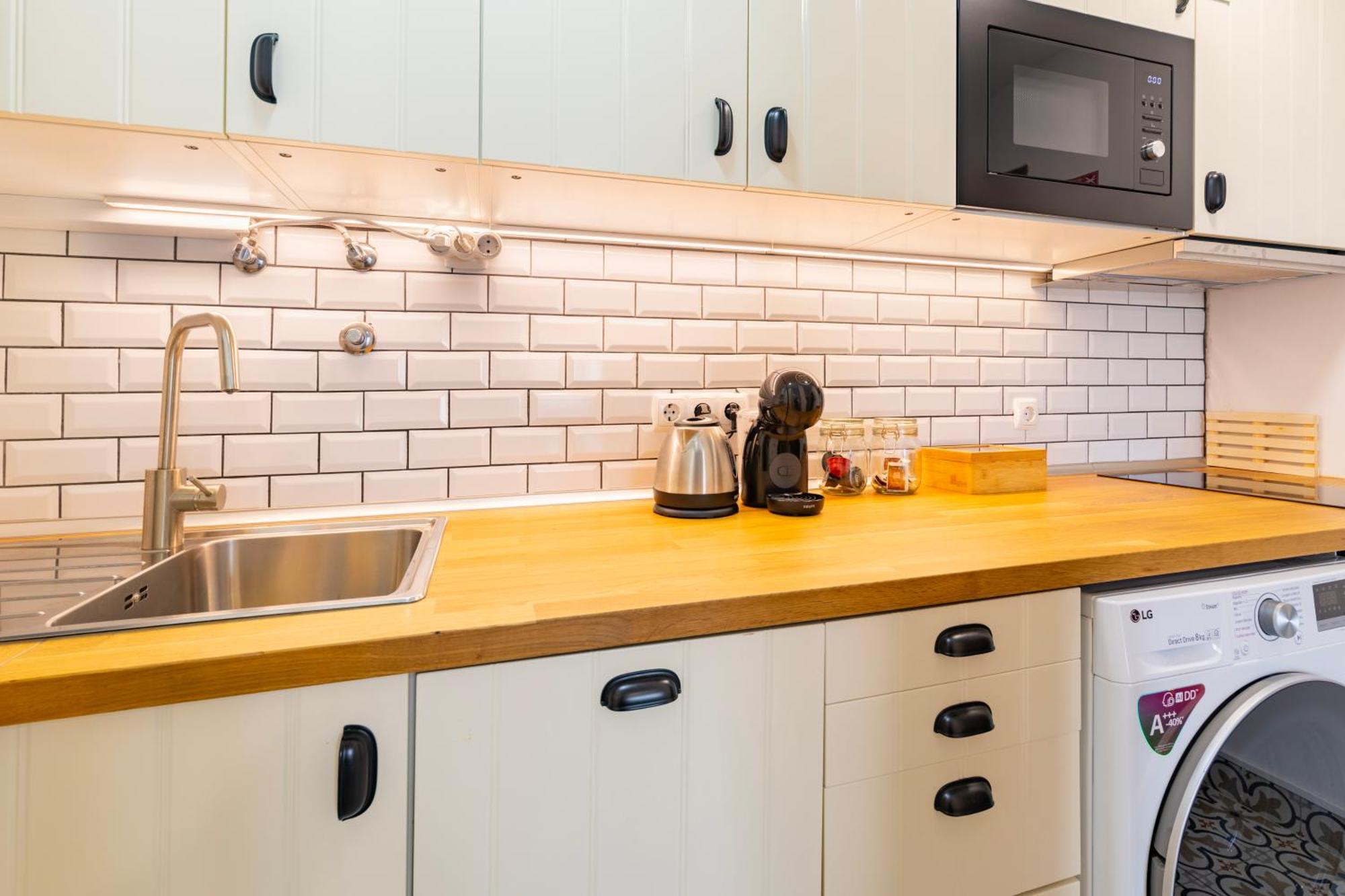 Cosy Remodeled Apartment In The City Center Fundão Buitenkant foto