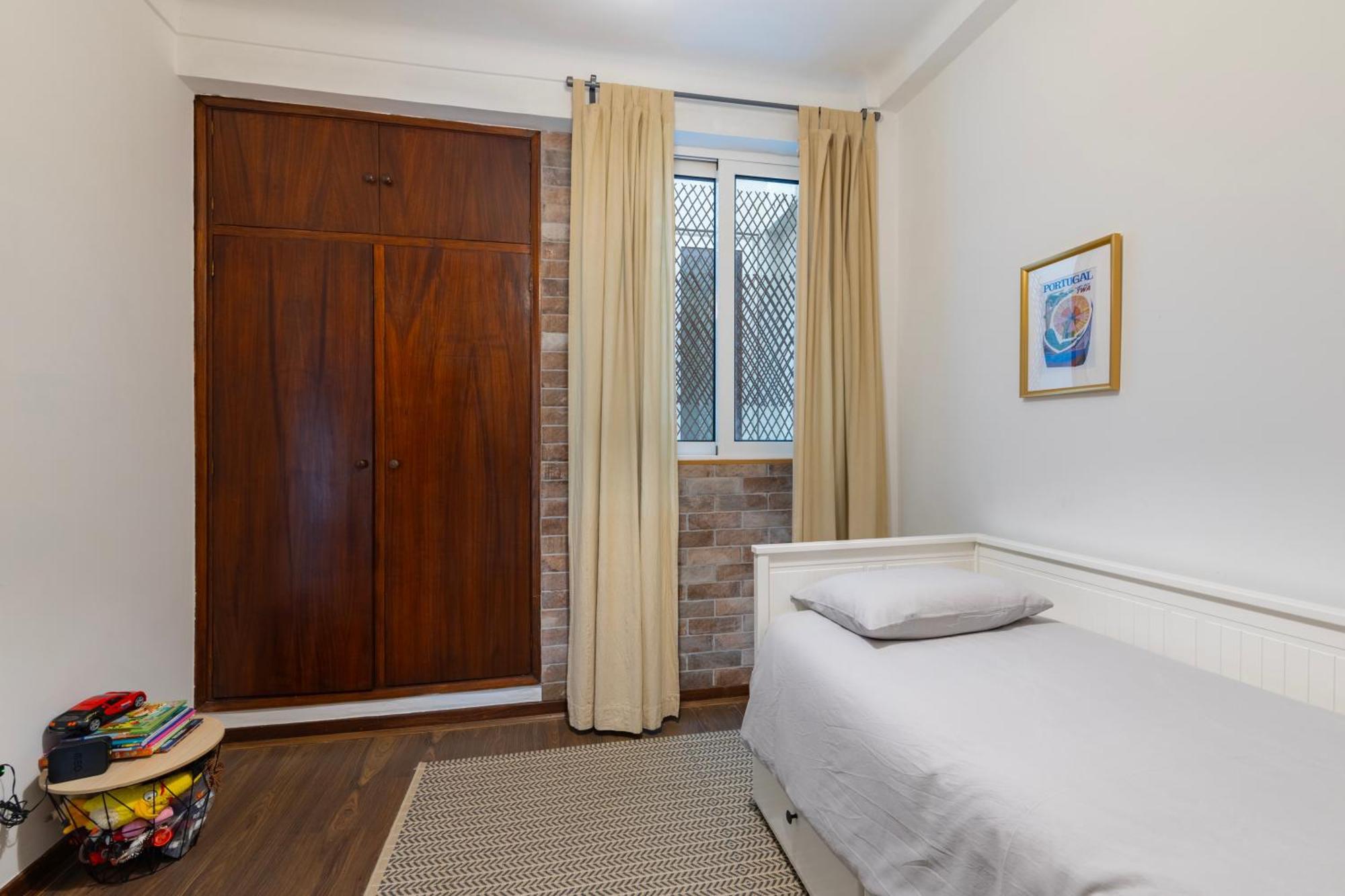 Cosy Remodeled Apartment In The City Center Fundão Buitenkant foto